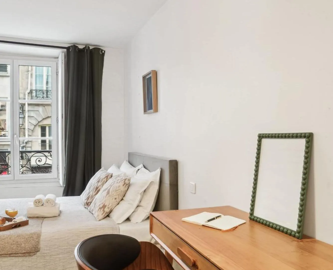 Bnbnova - 1Br - Palais Royal & Louvre Paryż 0*,  Francja